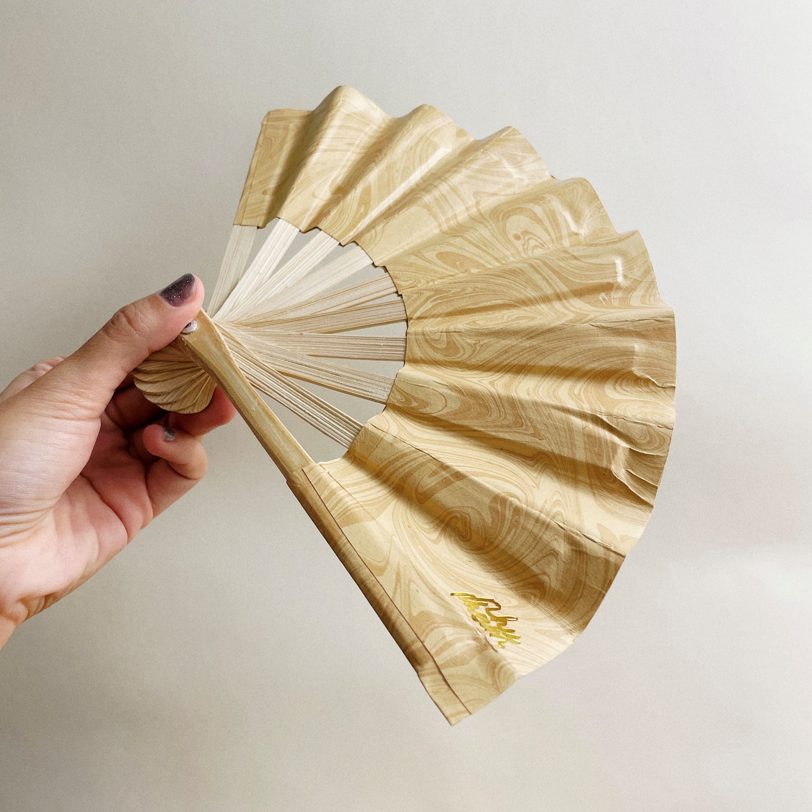 Vietnamese Handfan BE0002