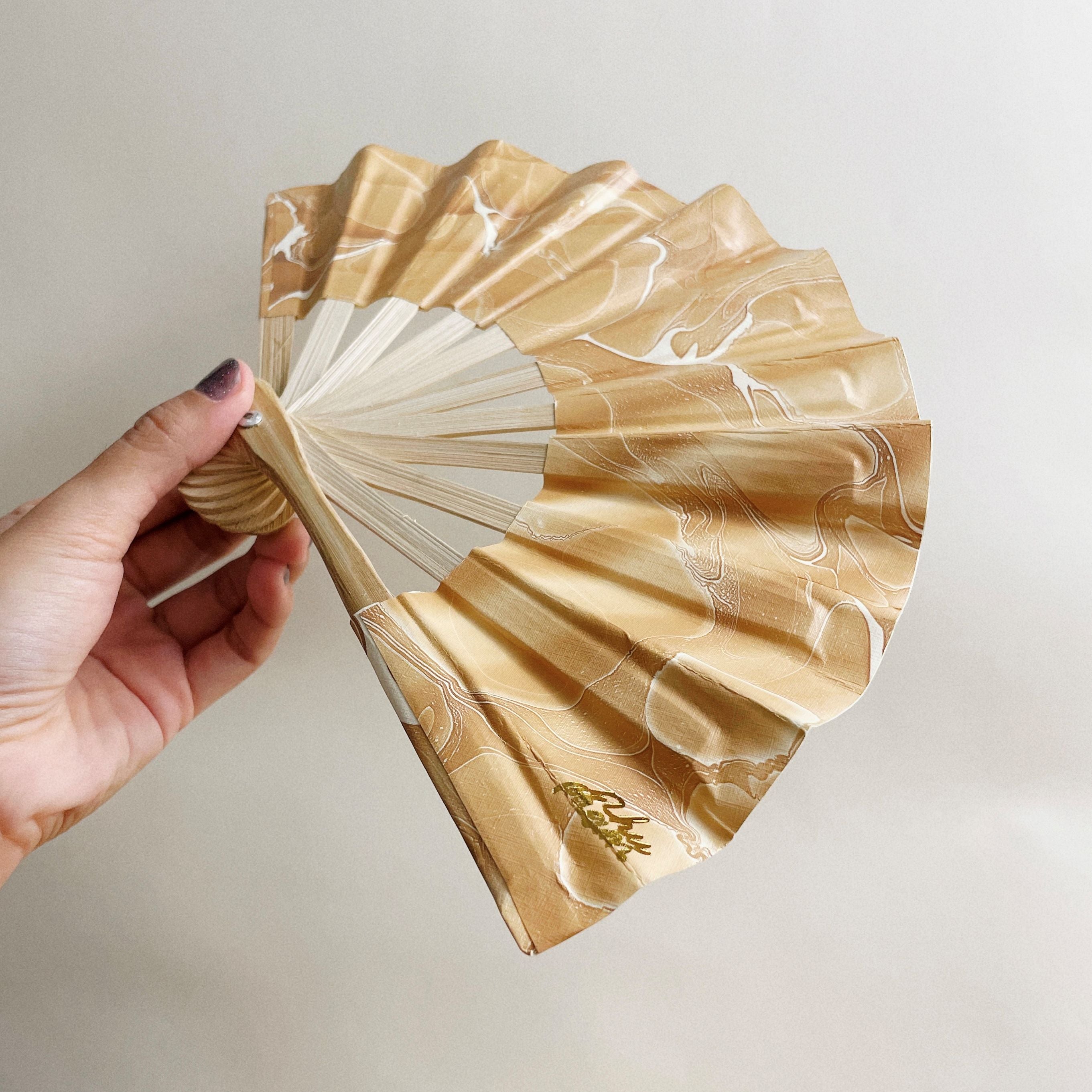 Vietnamese Handfan BE0004